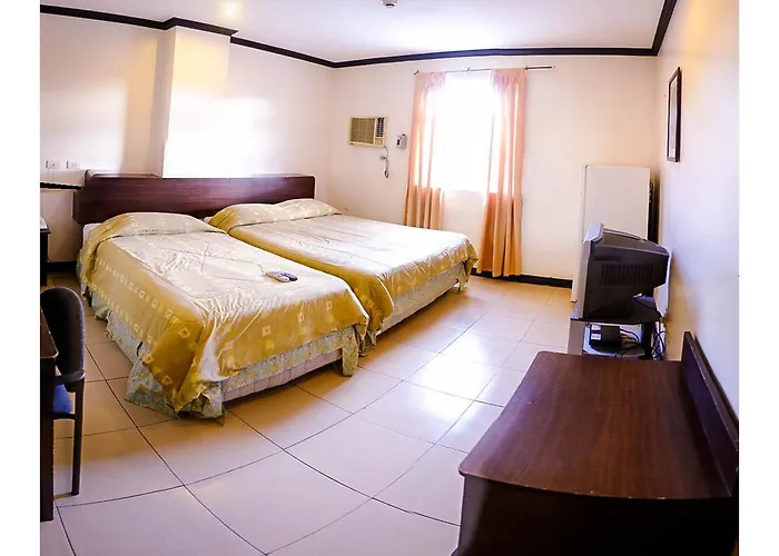 Hotel Crowne Garden 2*