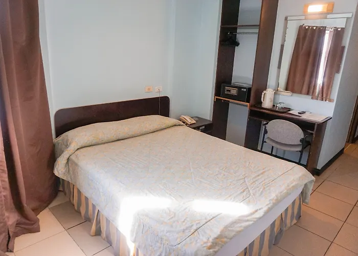 Hotel Crowne Garden Cebu