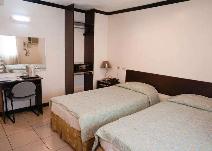Crowne Garden Hotel 2*